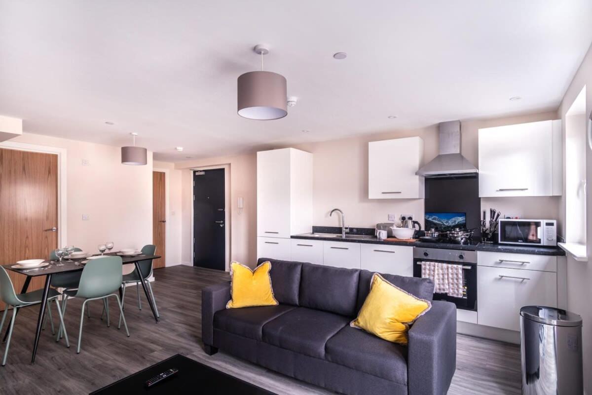 Modern & Spacious 2 Bed Apartment In Manchester Dış mekan fotoğraf