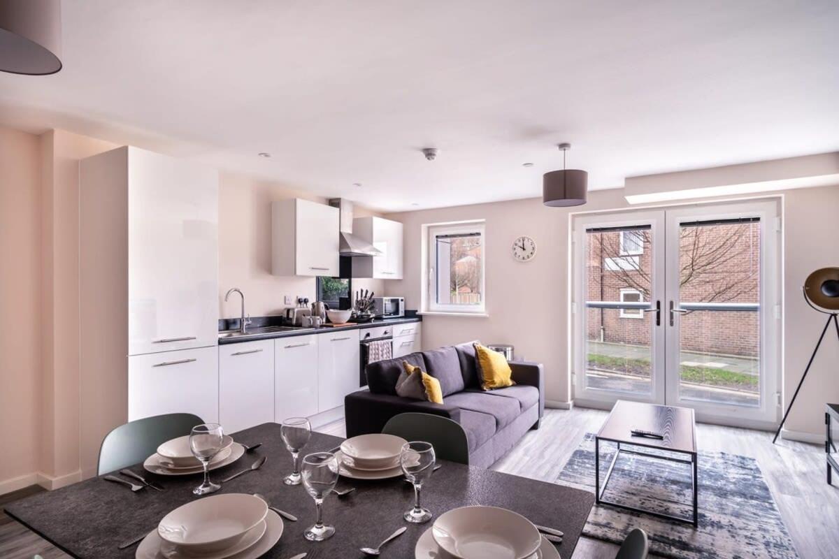 Modern & Spacious 2 Bed Apartment In Manchester Dış mekan fotoğraf